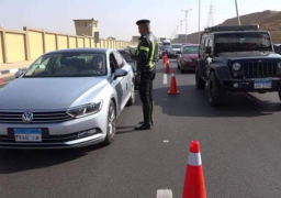 سحب 4145 رخصة سيارة لعدم تركيب الملصق الإلكتروني