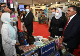 وزيرة التضامن تفتتح معرض “ديارنا” للحرف اليدوية والتراثية بمارينا.. صور