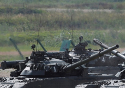 الجيش الروسي يعيد تجميع وحدات عسكرية في ميدان تدريب بالقرب من الحدود الأفغانية