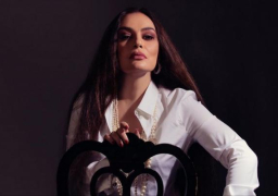 تعود الفنانة شريهان إلى المسرح مرة أخرى بعد غياب 30 عاماً