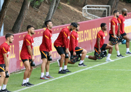 جالاتا سراي يواجه إيندهوفن الليلة في التصفيات التمهيدية لدوري الأبطال