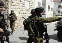 قوات الاحتلال تشن حملة اعتقالات ومداهمات واسعة في الضفة والقدس