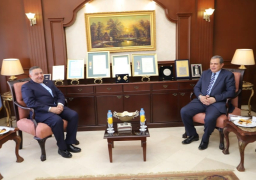 محافظ البحر الأحمر يلتقي وزير القوى العاملة في بداية جولته بالمحافظة