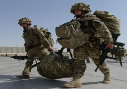 ديلي إكسبرس: قوات بريطانية وصلت لليمن لملاحقة مهاجمي سفينة “ميرسر ستريت”