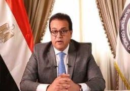 عبدالغفار يتلقى تقريرًاعن تخريج أول دفعتين من الطلاب المشاركين ب”مودة”