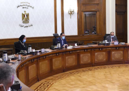 مدبولى يبحث مع رجال الصناعة توطين مستلزمات الانتاج في قطاعات التصنيع