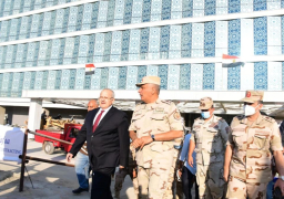 رئيس الهيئة الهندسية للقوات المسلحة ورئيس جامعة القاهرة يتفقدان معهد الأورام الجديد بالشيخ زايد