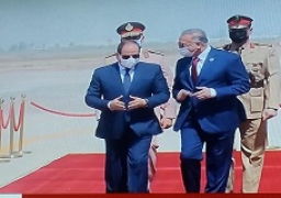 الرئيس السيسي يصل العراق للمشاركة فى مؤتمر بغداد للتعاون والشراكة