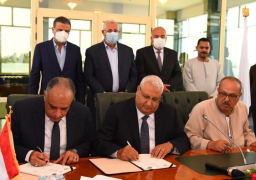 وزير الزراعة ومحافظ قنا ورئيس البنك الزراعي يشهدون توقيع بروتوكول تعاون لتطبيق أنظمة الرى الحديث بقنا