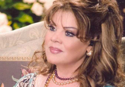 تكريم صفاء أبوالسعود كسفيرة للسعادة بالعلمين