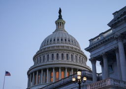 مجلس الشيوخ الأمريكي يمرر مشروع قانون البنية التحتية بقيمة تريليون دولار