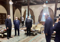 رئيس الجزائر يستقبل شكري والمشاركين باجتماع وزراء خارجية دول جوارليبيا