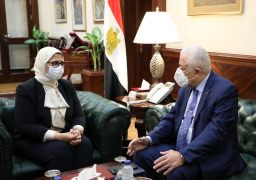 “الصحة والتعليم” يبحثان التعاون لتوفير الوجبات الصحية لطلاب المدارس