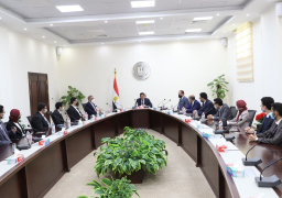 عبد الغفار يلتقي بطلاب كليات الهندسة قبل سفرهم للتدريب بروسيا