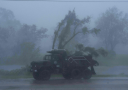 «أيدا» يضرب لويزيانا ويغرق نيو أورلينز في الظلام