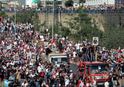 لبنان يشتعل فى ذكرى المرفأ.. ومحتجون يشتبكون مع الأمن أمام البرلمان لمحاولة دخوله