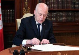 الرئيس التونسي يعفي والي بنزرت من منصبه