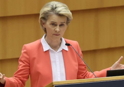 رئيسة المفوضية الأوروبية تحث واشنطن على رفع قيود السفر عن الأوروبيين