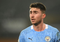 مدافع مانشستر سيتي الإنجليزي لكرة القدم إيمريك لابورت