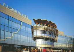 مطار فيينا يستأنف عمله بشكل طبيعي بعد ثبوت عدم وجود متفجرات