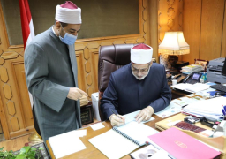 الضويني يعتمد نتيجة الثانوية الأزهرية للمعاهد الخارجية بأفريقيا وأسيا