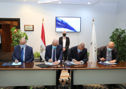 وزيرة البيئة تشهد توقيع اتفاقية “إدارة تلوث الهواء” مع 3 محافظات