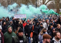 مظاهرات بفرنسا للأسبوع الثامن على التوالى احتجاجا على إلزامية الشهادة الصحية