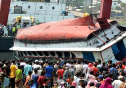 إنقاذ 82 شخصا إثر حادث تصادم عبارتين في الهند