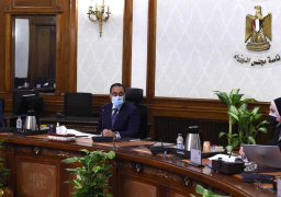 رئيس الوزراء يتابع خطوات إطلاق استراتيجية صناعة السيارات فى مصر