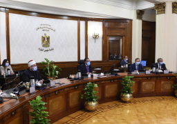 رئيس الوزراء يؤكد أهمية سرعة الانتهاء من المفاوضات الجارية مع الشركات العالمية المصنعة للقاحات وصولاً لأفضل عرض ممكن لإنتاج اللقاحات بمصنع “فاكسيرا” بأكتوبر