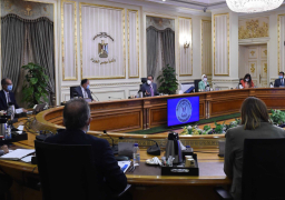 رئيس الوزراء يتابع موقف منظومة التأمين الصحي الشامل