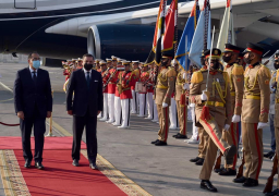 رئيس الوزراء يستقبل رئيس حكومة الوحدة الوطنية الليبية بمطار القاهرة