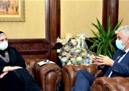 وزيرة التجارة والصناعة تبحث مع إحدى كبريات الشركات الامريكية المتخصصة في مجال الملابس الجاهزة ضخ استثمارات جديدة بالسوق المصري