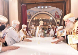 البابا تواضروس الثانى يدشن مذابح كنيسة السيدة العذراء بمدينة العبور