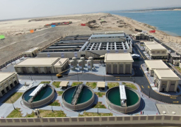 الرئيس السيسي يتفقد محطة معالجة مياه مصرف بحر البقر