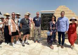صور .. العناني يفتتح المقبرة الجنوبية للملك زوسر بسقارة