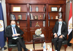 العناني يبحث التعاون مع سفير بلغاريا بالقاهرة في مجال السياحة والآثار
