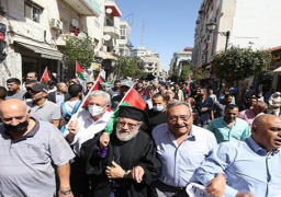 مسيرة في رام الله تنديدًا بجريمتي الاحتلال في القدس وجنين