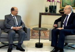 الرئيس اللبناني يستعرض مع ميقاتي تداعيات تنقيب إسرائيل عن الغاز بالمنطقة المتنازع عليها