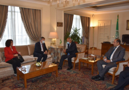 أبو الغيط يستقبل المفوض العام للأونروا