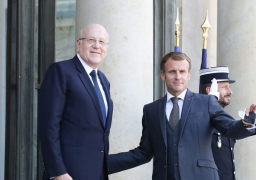 الرئيس الفرنسي يستقبل رئيس الحكومة اللبنانية