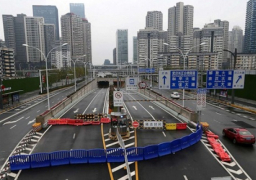 بسبب انتشار كورونا .. الصين تفرض إغلاقاً كاملاً على مدينة تعدادها أربعة ملايين نسمة