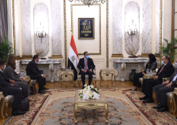 رئيس الوزراء يلتقى نائب رئيس البنك الأوروبي لإعادة الإعمار والتنمية