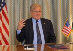 المبعوث الأمريكي لدى ليبيا : تحقيق تقدم في العملية السياسية بالبلاد