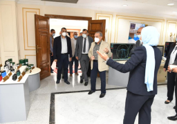 في إطار الاستعداد لإقامة المعرض … “وزير الدولة للإنتاج الحربي” يتفقد منتجات الوزارة المزمع عرضها فى (EDEX 2021)