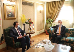 عبدالغفار يبحث مع السفير الفرنسي آفاق التعاون العلمي بين البلدين