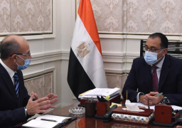 رئيس الوزراء يتابع موقف عمل مجمع الإصدارات المؤمنة والذكية