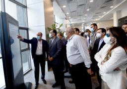 رئيس الوزراء يشهد افتتاح مركز خدمات المستثمرين بالوادي الجديد