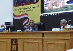 مدبولي: توجيهات رئاسية بتنفيذ مشروعات خدمية وتنموية في كل مصر