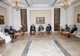 على هامش فعاليات معرض النقل الذكي TrANS MEA 2021 وزير النقل يلتقي رئيس شركة سيمنز الألمانية لمتابعة تنفيذ مشروع القطار الكهربائي السريع العين السخنة-مطروح